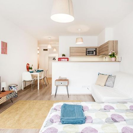The Downtown Chill Apartment Будапеща Екстериор снимка