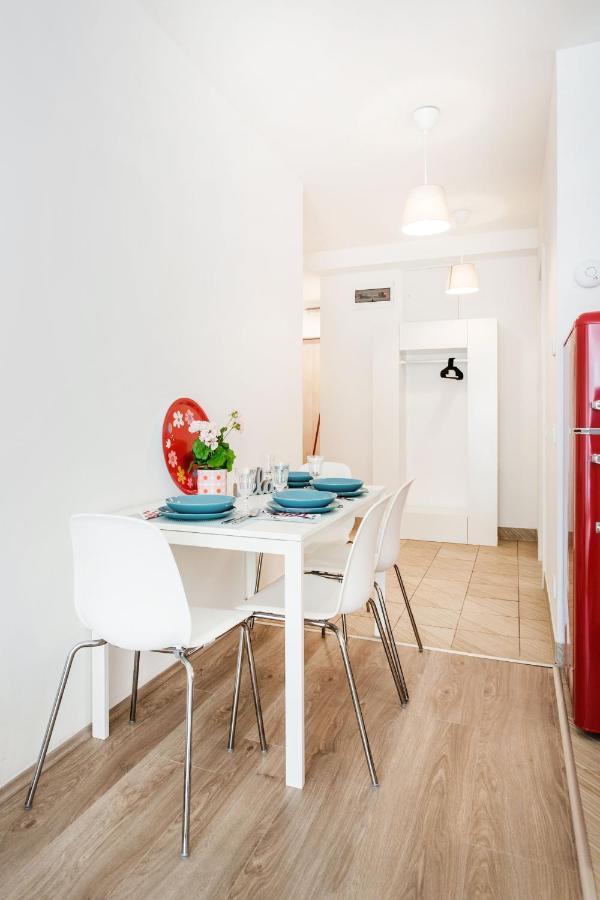The Downtown Chill Apartment Будапеща Екстериор снимка